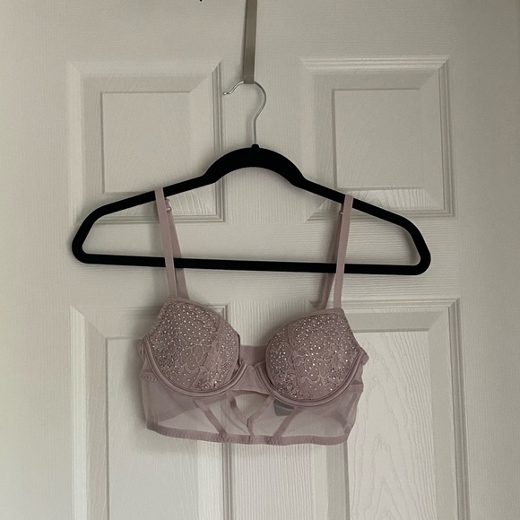 LaSenza Pink Rhinestone Mesh Bra - Picture 3 of 9